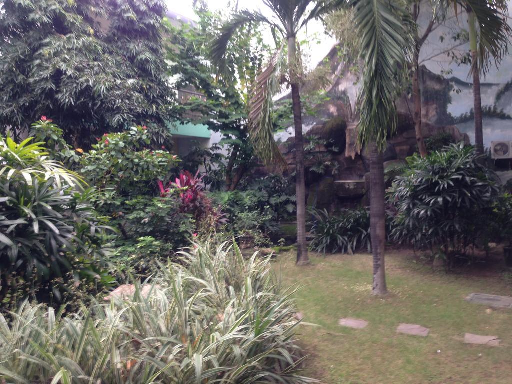 Global Inn Keluarga Sedati Exterior photo